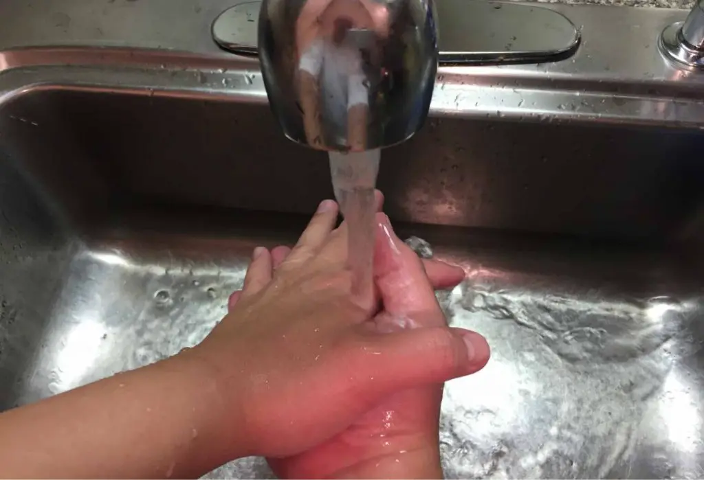 wash your hand