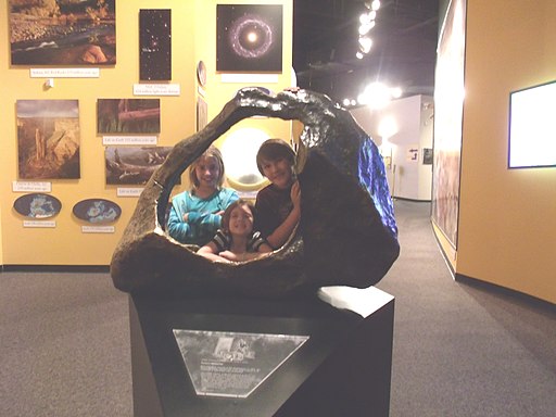 Mesa-Arizona_Museum_of_Natural_History-Tucson_Meteorite